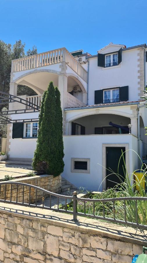 Apartments Serenity Супетар Экстерьер фото