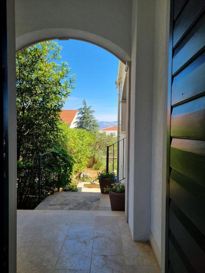 Apartments Serenity Супетар Экстерьер фото